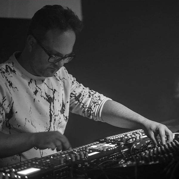 artist Insect O. performing on his synthesizers